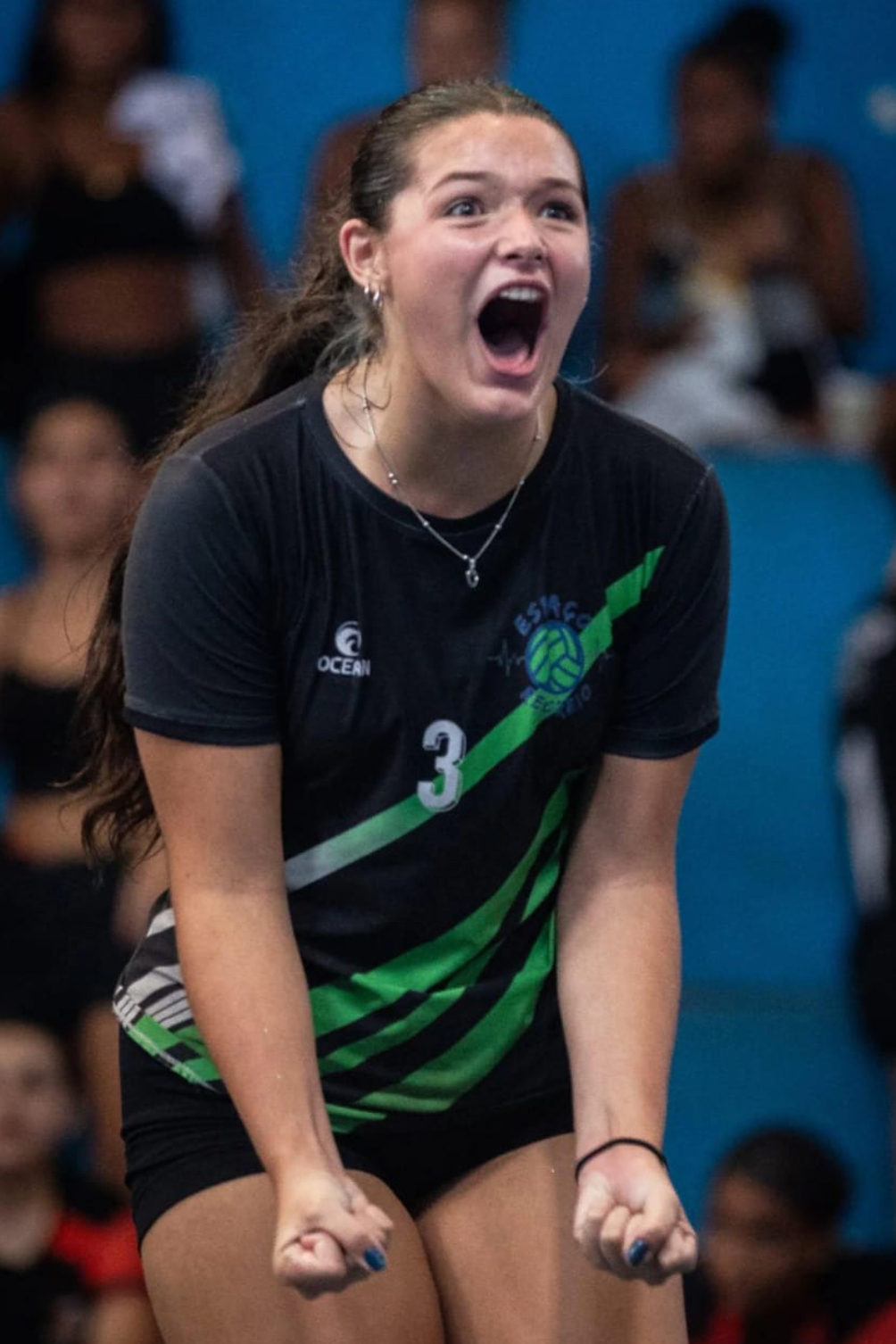 Treino de voleibol do Espaço Recreio no Recreio dos Bandeirantes